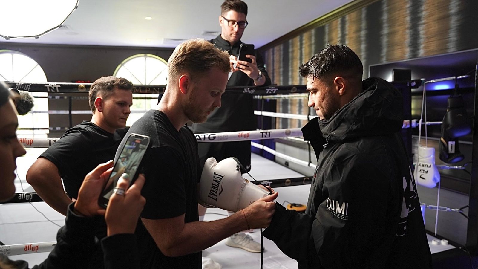 Tommy Fury on set